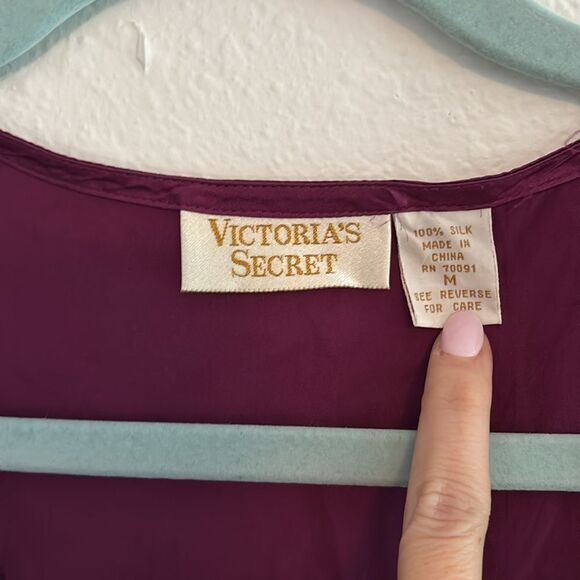 VICTORIA SECRET Vintage Gold Label Plum Purple Silk Short Sleeve Nightgown M/L - Picture 2 of 3